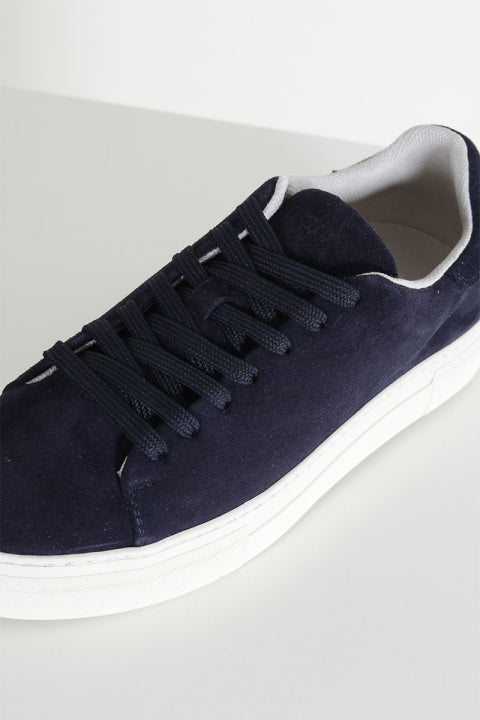 Baskets en daim bleu foncé