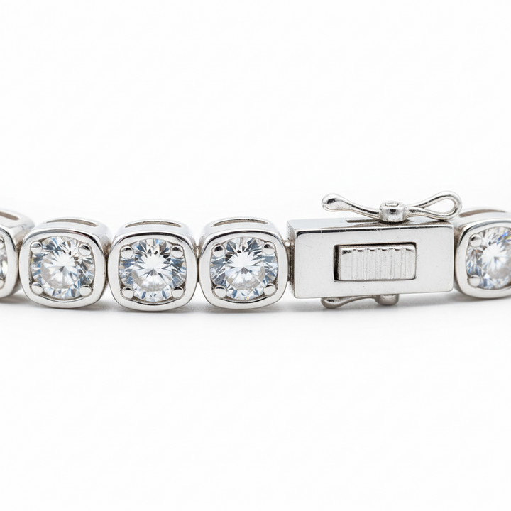 Éloria | Bracelet tennis 4 mm ajustable finition or ou argent 17 cm