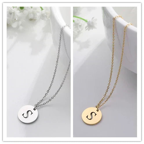 Collier Pendentif Lettre en Or