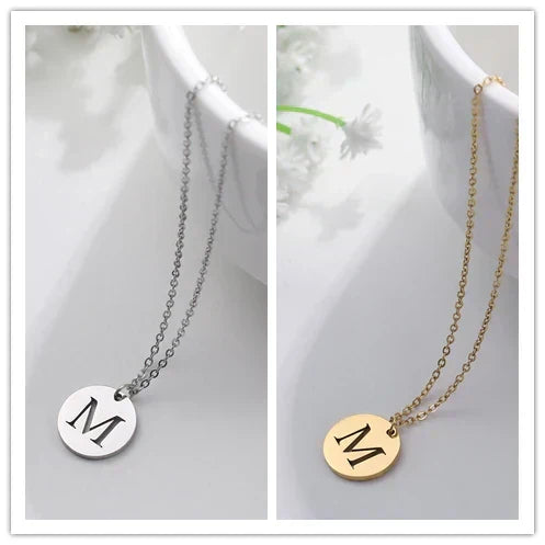 Collier Pendentif Lettre en Or