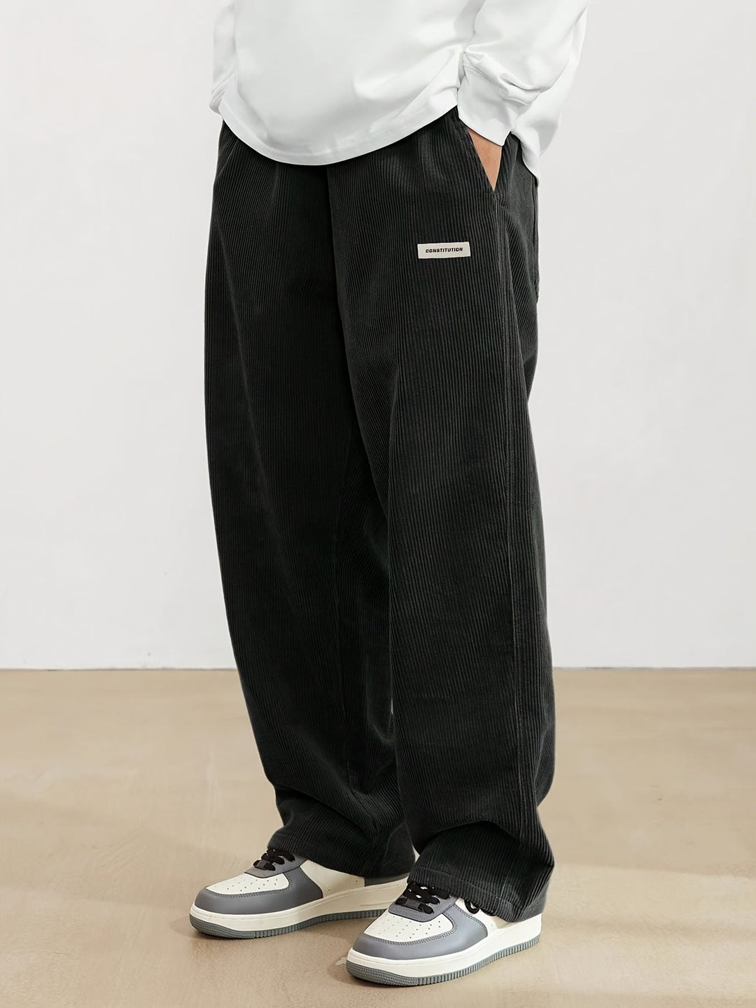 Emil | Pantalon décontracté en velours côtelé à jambes larges Homme