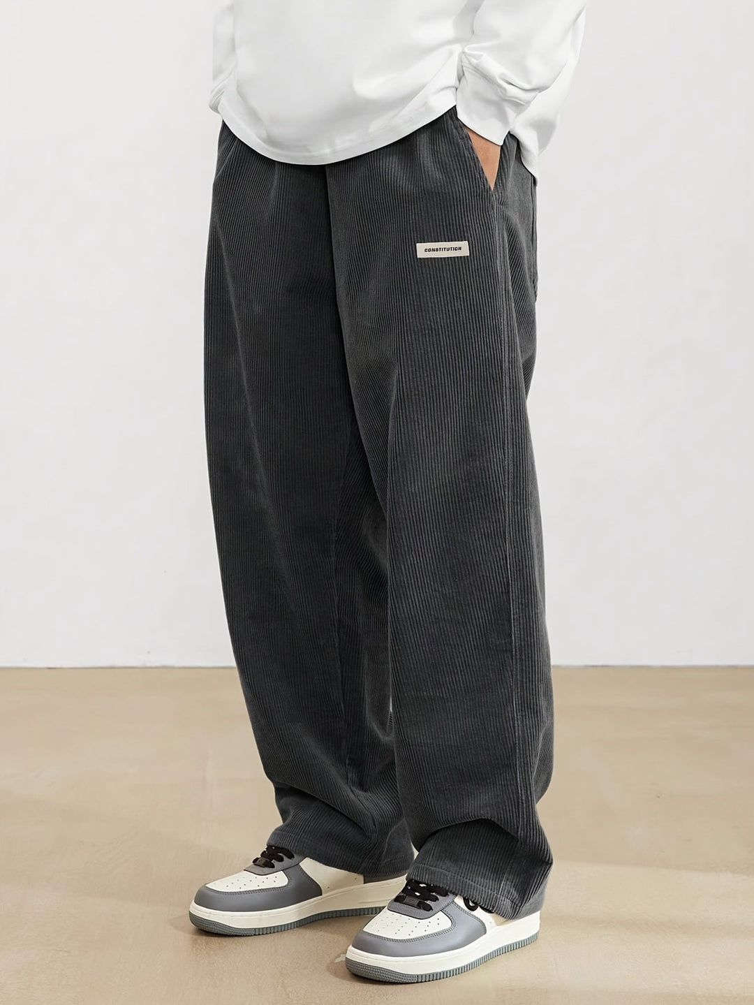 Emil | Pantalon décontracté en velours côtelé à jambes larges Homme