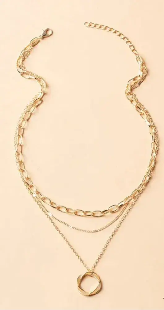 Collier Doré Superposé
